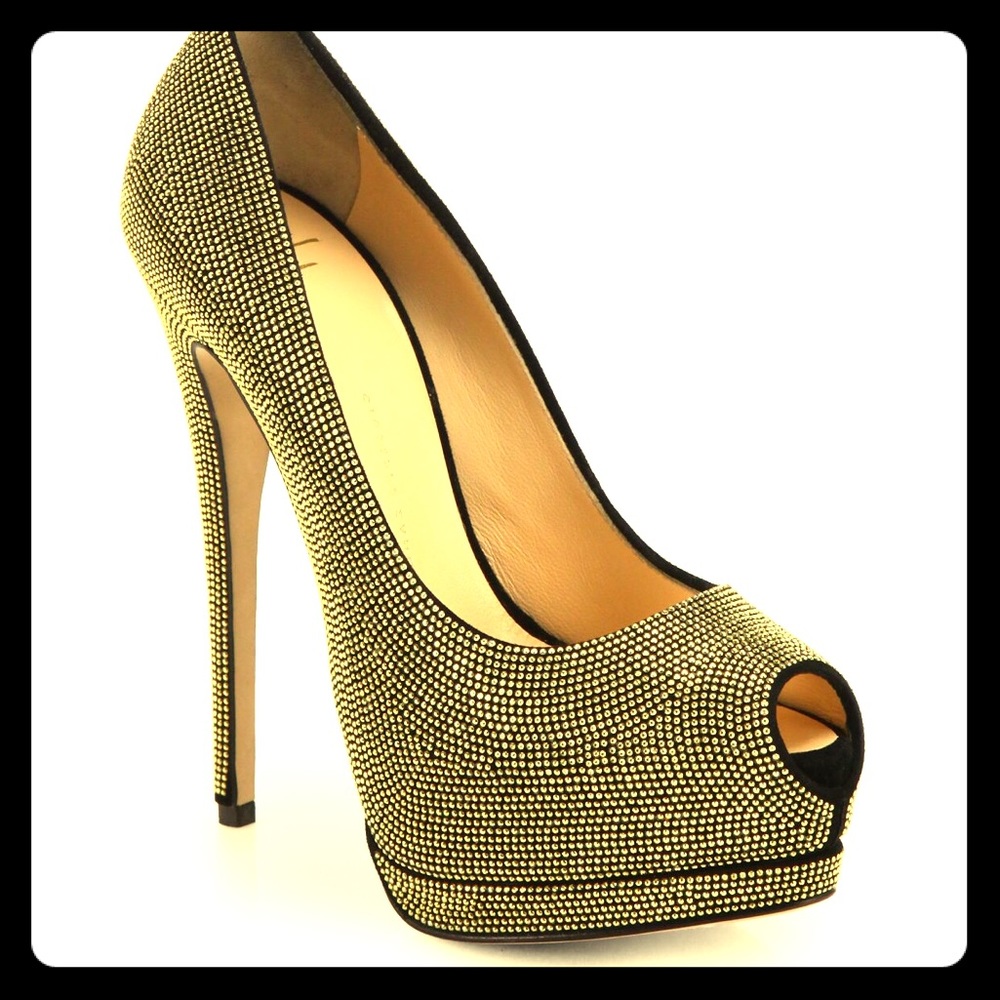 Gorgeous Giuseppe Zanotti Glittery Peep-Toe Pumps